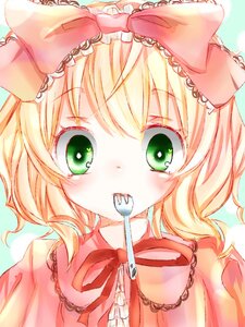 Rating: Safe Score: 0 Tags: 1girl blonde_hair blush bow green_eyes hina_ichigo hinaichigo image mouth_hold ribbon short_hair solo User: admin