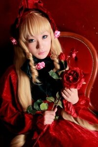 Rating: Safe Score: 0 Tags: 1girl blonde_hair blue_eyes braid dress flower holding lips long_hair red_dress rose shinku solo twin_braids User: admin