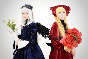 Rating: Safe Score: 0 Tags: 2girls blonde_hair blue_eyes bouquet dress flower hat lips long_hair long_sleeves looking_at_viewer multiple_cosplay multiple_girls red_flower red_rose rose suigintou tagme User: admin
