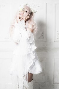 Rating: Safe Score: 0 Tags: 1girl boots dress kirakishou long_hair solo white_dress white_hair User: admin