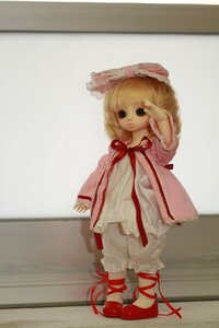 Rating: Safe Score: 0 Tags: 1girl blonde_hair bloomers blue_eyes bow capelet doll frills full_body hinaichigo indoors long_sleeves looking_at_viewer red_ribbon ribbon shoes short_hair solo standing underwear User: admin