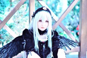 Rating: Safe Score: 0 Tags: 1girl 3d black_dress black_wings blurry blurry_background blurry_foreground closed_mouth depth_of_field dress feathered_wings frills hairband long_hair long_sleeves looking_at_viewer red_eyes solo stained_glass suigintou upper_body wings User: admin