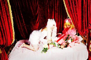 Rating: Safe Score: 0 Tags: 2girls animal_ears barefoot blonde_hair curtains flower long_hair multiple_cosplay multiple_girls short_hair siblings sitting tagme white_hair wings User: admin