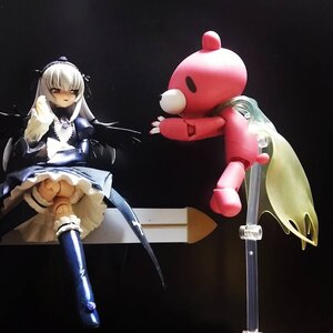 Rating: Safe Score: 0 Tags: 1girl 3d black_background boots doll dress long_hair long_sleeves solo suigintou sword weapon white_hair wings User: admin