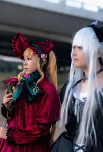 Rating: Safe Score: 0 Tags: 2girls blonde_hair blue_eyes blurry blurry_background blurry_foreground bonnet depth_of_field dress flower frills long_hair multiple_cosplay multiple_girls photo red_dress rose shinku silver_hair tagme User: admin