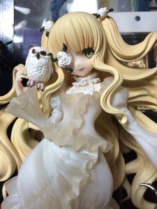 Rating: Safe Score: 0 Tags: 1girl bangs bird blonde_hair blurry doll dress eyepatch flower frills green_eyes hair_ornament kirakishou long_hair rose see-through solo very_long_hair User: admin