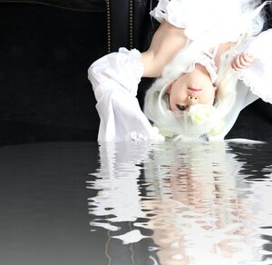 Rating: Safe Score: 0 Tags: 1girl 3d auto_tagged bangs detached_sleeves dress kirakishou lips solo white_dress white_hair User: admin