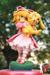 Rating: Safe Score: 0 Tags: 1girl blonde_hair blurry bow depth_of_field doll dress frills green_eyes hina_ichigo hinaichigo pink_dress pink_footwear shoes smile solo standing User: admin