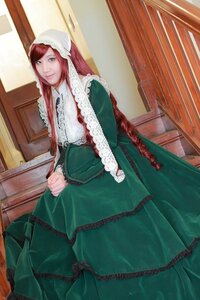 Rating: Safe Score: 0 Tags: 1girl apron braid dress frills green_dress green_eyes head_scarf long_hair long_sleeves looking_at_viewer solo suiseiseki very_long_hair User: admin