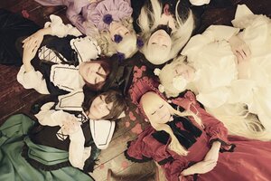 Rating: Safe Score: 0 Tags: 6+girls 91076 blonde_hair closed_eyes dress flower hat long_hair multiple_cosplay multiple_girls rose siblings sleeping tagme twins User: admin