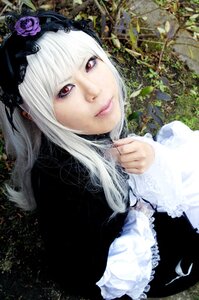 Rating: Safe Score: 0 Tags: 1girl bangs eyelashes fingernails flower gothic_lolita hairband lips lolita_fashion long_hair long_sleeves looking_at_viewer nail_polish red_eyes solo suigintou tongue upper_body white_hair User: admin