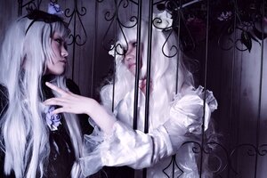 Rating: Safe Score: 0 Tags: 1boy flower long_hair multiple_cosplay profile solo tagme upper_body white_hair User: admin