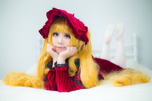 Rating: Safe Score: 0 Tags: 1girl bangs blonde_hair blue_eyes bonnet chin_rest dress lips long_hair long_sleeves looking_at_viewer red_dress shinku solo User: admin