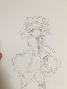 Rating: Safe Score: 0 Tags: 1girl blush bow dress hair_bow hakurei_reimu hinaichigo image looking_at_viewer monochrome petals sketch smile solo traditional_media User: admin
