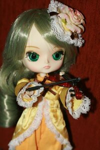 Rating: Safe Score: 0 Tags: 1girl doll flower green_eyes green_hair kanaria long_sleeves solo swept_bangs User: admin