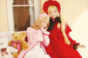 Rating: Safe Score: 0 Tags: 2girls blonde_hair bow closed_eyes dress hat multiple_cosplay multiple_girls siblings sisters sleeping stuffed_animal tagme User: admin