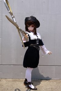 Rating: Safe Score: 0 Tags: 1girl black_dress black_footwear brown_hair dress full_body green_eyes heterochromia long_sleeves rain solo souseiseki standing water_drop white_legwear User: admin