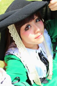 Rating: Safe Score: 0 Tags: 1girl blue_eyes blurry brown_hair eyelashes fur_trim hat heterochromia lace lips looking_at_viewer red_eyes smile solo suiseiseki User: admin