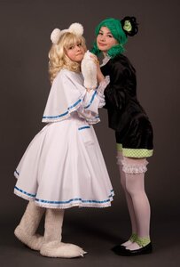 Rating: Safe Score: 0 Tags: 2girls animal_ears blonde_hair double_bun dress green_eyes green_hair holding_hands multiple_cosplay multiple_girls tagme User: admin