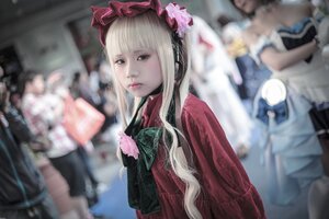 Rating: Safe Score: 0 Tags: 2girls blonde_hair blurry blurry_background blurry_foreground bonnet depth_of_field figure long_hair looking_at_viewer motion_blur multiple_girls photo shinku solo solo_focus User: admin
