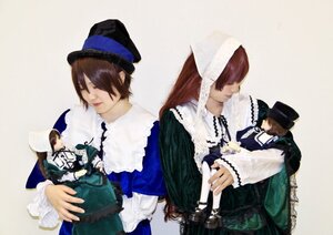 Rating: Safe Score: 0 Tags: black_hair brown_hair closed_eyes crossdressing dress hat long_hair long_sleeves multiple_cosplay multiple_girls smile tagme top_hat User: admin