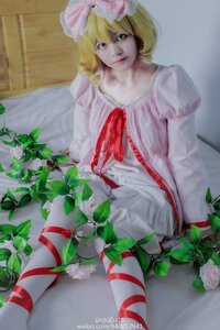 Rating: Safe Score: 0 Tags: 1girl blonde_hair dress flower frills green_eyes hina_ichigo hinaichigo leaf lips plant potted_plant puffy_sleeves realistic red_ribbon ribbon rose short_hair sitting solo vines white_dress User: admin