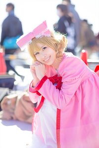 Rating: Safe Score: 0 Tags: 1girl 3d blonde_hair blue_eyes blurry blurry_background blurry_foreground depth_of_field dress hat hinaichigo motion_blur own_hands_together photo realistic smile solo striped teeth User: admin