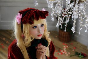Rating: Safe Score: 0 Tags: 1girl bangs blonde_hair blue_eyes blurry flower hair_flower lips own_hands_together shinku solo User: admin