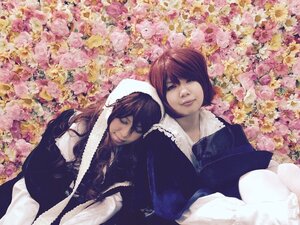 Rating: Safe Score: 0 Tags: black_hair bouquet flower lips makeup multiple_boys multiple_cosplay pink_flower realistic smile tagme white_flower yellow_flower User: admin