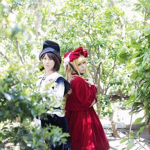 Rating: Safe Score: 0 Tags: 2girls blonde_hair bonnet brown_eyes brown_hair dress hat multiple_cosplay multiple_girls outdoors red_dress ribbon short_hair tagme User: admin