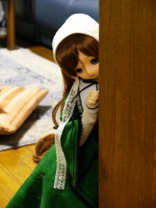 Rating: Safe Score: 0 Tags: 1girl animated doll heterochromia long_hair long_sleeves peeking_out photo_(medium) rozen_maiden solo suiseiseki very_long_hair User: admin