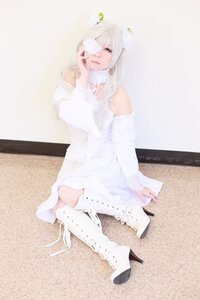 Rating: Safe Score: 0 Tags: 1girl bare_shoulders boots detached_sleeves dress full_body high_heels kirakishou knee_boots sitting solo striped vertical-striped_dress vertical_stripes white_dress white_footwear white_legwear User: admin