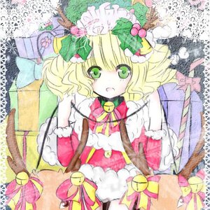 Rating: Safe Score: 0 Tags: 1girl bell blonde_hair blush christmas gift gloves green_eyes hair_ornament hinaichigo image jingle_bell solo tail_bell User: admin