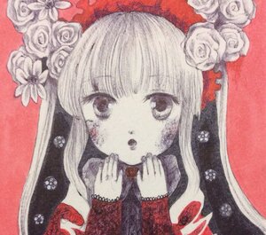 Rating: Safe Score: 0 Tags: 1girl acrylic_paint_(medium) bangs flower hair_flower hair_ornament image long_hair long_sleeves looking_at_viewer marker_(medium) red_background rose shinku solo traditional_media upper_body white_flower white_hair white_rose User: admin