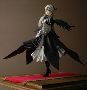 Rating: Safe Score: 0 Tags: 1girl black_dress black_wings boots doll dress frilled_sleeves frills full_body hairband high_heel_boots high_heels long_hair long_sleeves silver_hair solo standing suigintou wings User: admin
