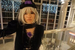 Rating: Safe Score: 0 Tags: 1girl blonde_hair bookshelf building city dress flower hat hat_flower outdoors purple_flower purple_rose rose short_hair smile solo suigintou upper_body User: admin