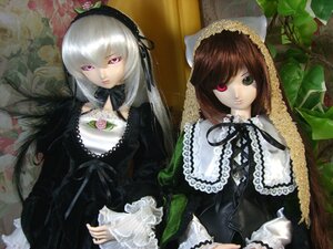 Rating: Safe Score: 0 Tags: 2girls brown_hair doll dress frills hairband heterochromia long_hair long_sleeves looking_at_viewer multiple_dolls multiple_girls red_eyes silver_hair sisters suigintou suiseiseki tagme User: admin