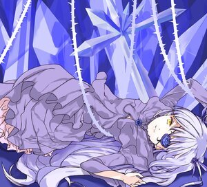 Rating: Safe Score: 0 Tags: 1girl barasuishou brooch checkered checkered_floor dress eyepatch frills image long_hair long_sleeves lying on_back purple_dress ribbon rose silver_hair smile solo very_long_hair yellow_eyes User: admin