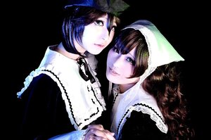 Rating: Safe Score: 0 Tags: 2girls black_background black_eyes black_hair brown_hair hat head_scarf lips looking_at_viewer multiple_cosplay multiple_girls short_hair smile tagme User: admin