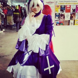 Rating: Safe Score: 0 Tags: auto_tagged dress frills photo solo suigintou User: admin