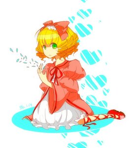 Rating: Safe Score: 0 Tags: 1girl blonde_hair bow dress frills green_eyes hair_bow hina_ichigo hinaichigo image red_footwear ribbon short_hair sitting solo striped striped_background User: admin
