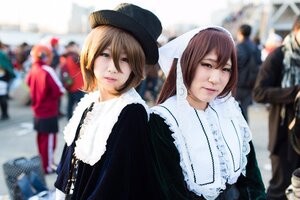 Rating: Safe Score: 0 Tags: 2girls 3d blonde_hair blurry blurry_background blurry_foreground brown_hair depth_of_field hat lips looking_at_viewer multiple_boys multiple_cosplay multiple_girls necklace photo realistic short_hair tagme User: admin