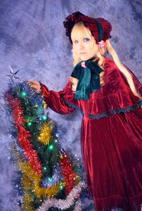 Rating: Safe Score: 0 Tags: 1girl blonde_hair blue_eyes bonnet bow dress flower long_hair long_sleeves red_dress shinku solo winter User: admin