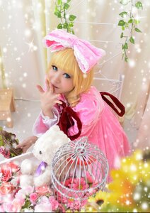 Rating: Safe Score: 0 Tags: 1girl bangs basket birdcage blonde_hair blue_eyes bow dress flower hair_bow hinaichigo indoors lips looking_at_viewer pink_bow pink_dress pink_flower pink_rose plant potted_plant rose smile solo sparkle umbrella vase User: admin