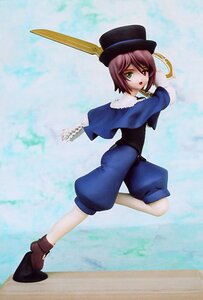 Rating: Safe Score: 0 Tags: 1boy doll full_body green_eyes hat heterochromia holding holding_sword holding_weapon long_sleeves looking_at_viewer red_eyes short_hair shorts solo souseiseki standing sword weapon User: admin