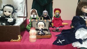 Rating: Safe Score: 0 Tags: blonde_hair blue_eyes bonnet brown_hair doll dress flower frills green_eyes hairband hat hina_ichigo lolita_fashion long_hair multiple_dolls multiple_girls shinku silver_hair suigintou suiseiseki tagme twintails wings User: admin