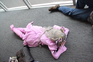Rating: Safe Score: 0 Tags: 1girl barasuishou blonde_hair hair_ornament lying on_stomach pants solo User: admin