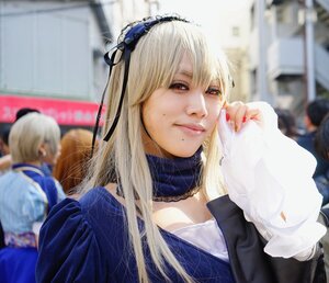 Rating: Safe Score: 0 Tags: 3d blonde_hair blue_nails blurry blurry_background blurry_foreground depth_of_field dress figure hairband indoors long_hair nail_polish photo red_eyes smile solo solo_focus suigintou white_hair User: admin