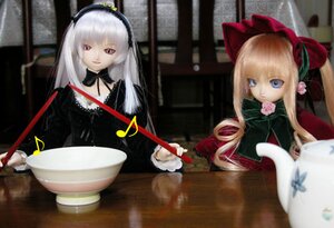Rating: Safe Score: 0 Tags: 2girls black_dress blonde_hair blue_eyes blurry bonnet depth_of_field doll dress flower hairband long_hair long_sleeves looking_at_viewer multiple_dolls multiple_girls photo pink_eyes pink_flower pink_rose rose shinku silver_hair suigintou table tagme teacup User: admin