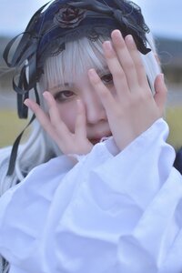 Rating: Safe Score: 0 Tags: 1girl bangs blurry blurry_background blurry_foreground closed_mouth depth_of_field flower hair_ornament hair_ribbon long_hair long_sleeves looking_at_viewer ribbon rose solo suigintou upper_body User: admin